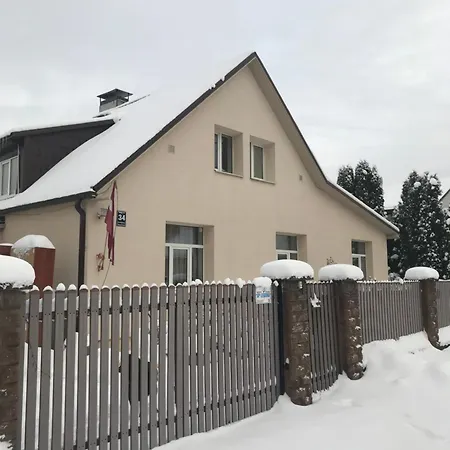 Budzet 5 Minutes From The Airport * Riga